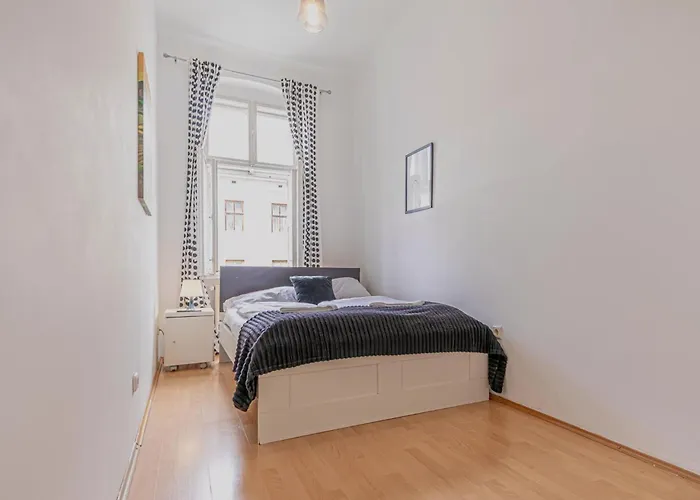 Modern Private In Shared Near Stadthalle *