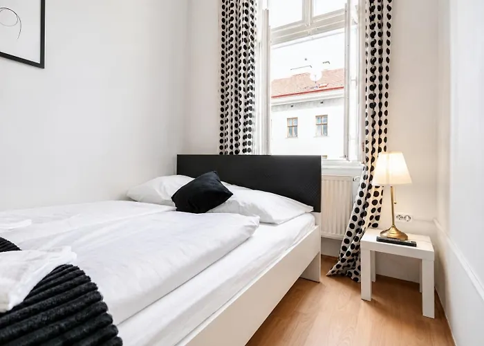 Modern Private In Shared Near Stadthalle Viena